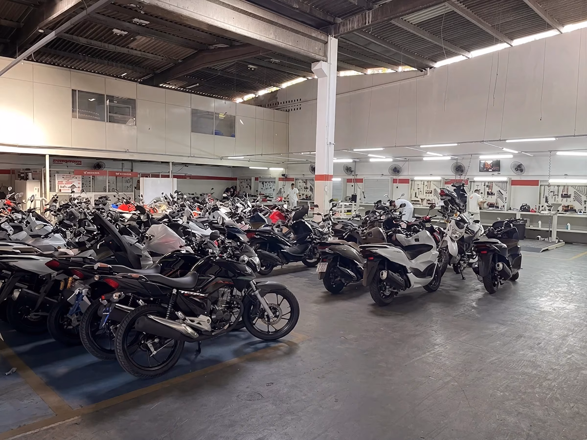 Oficina de Bonocô da Ares Motos, Concessionária de Daniel Lisboa em Salvador/BA - 15 de 15
