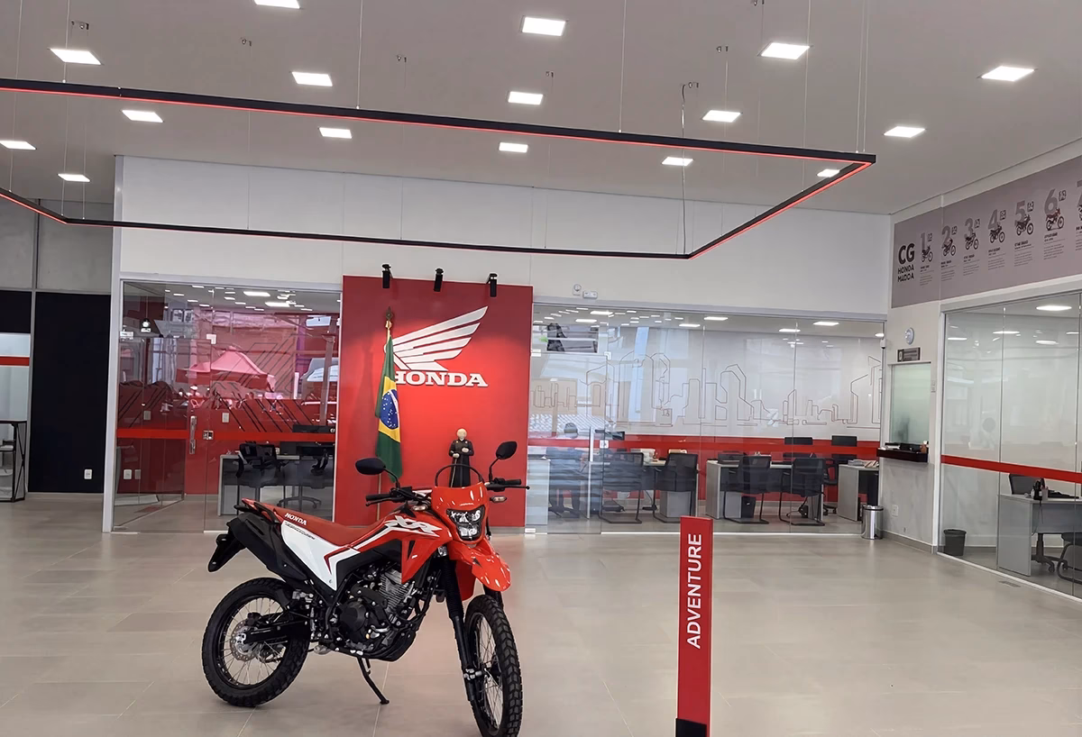 Salão da Concessionária Ares Motos em Crato/CE - 21 de 21