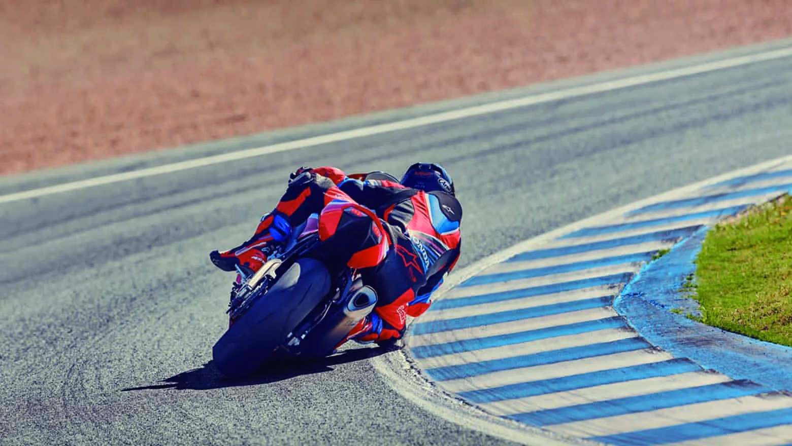 CBR1000RR-R Galeria de Imagens Foto 04 - 4 de 55