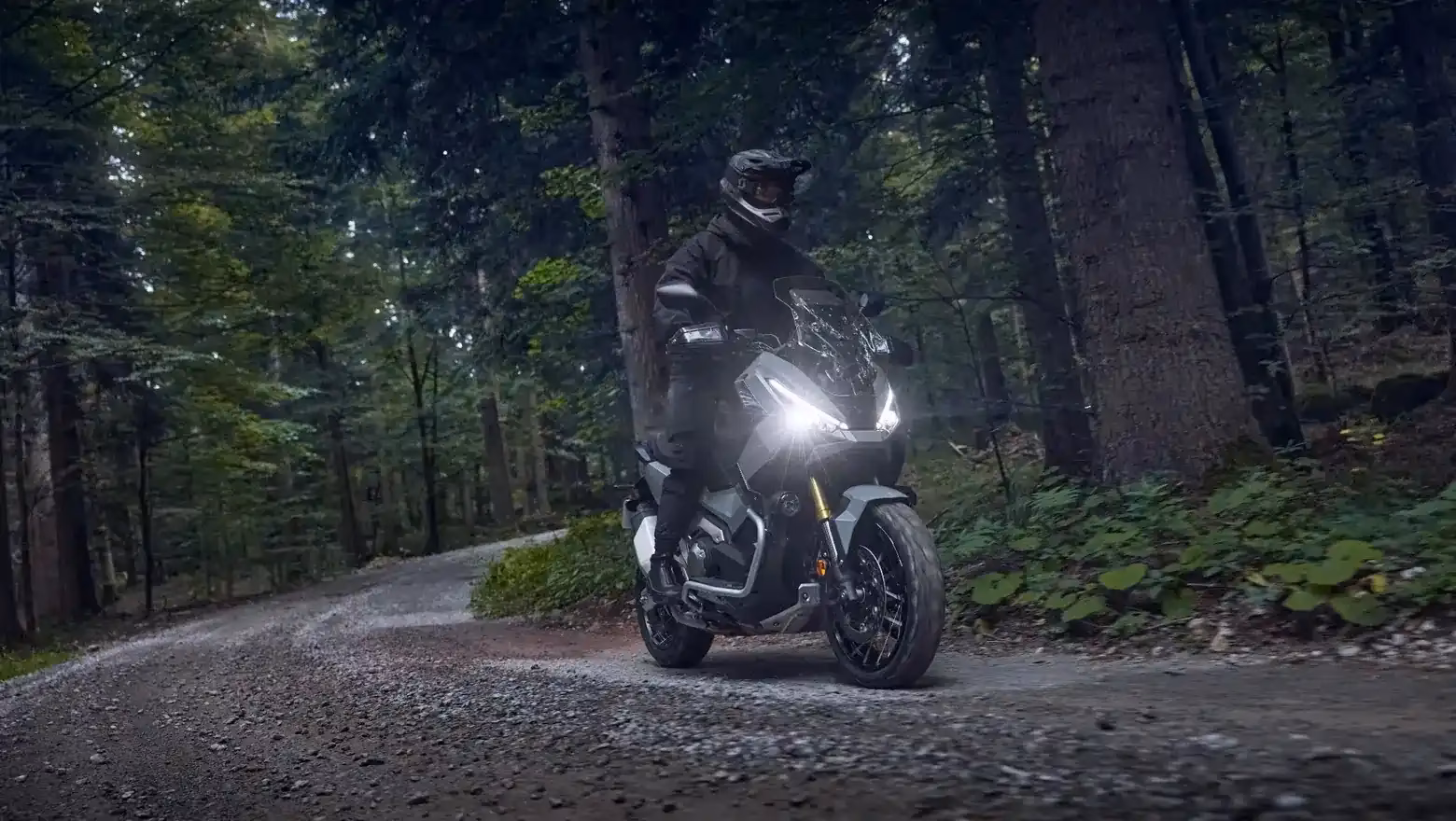 X-ADV Honda Galeria de Imagens: Foto 17 - 17 de 35