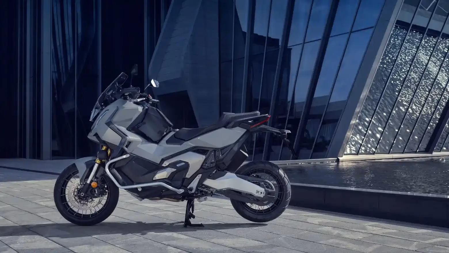 X-ADV Honda Galeria de Imagens: Foto 33 - 33 de 35
