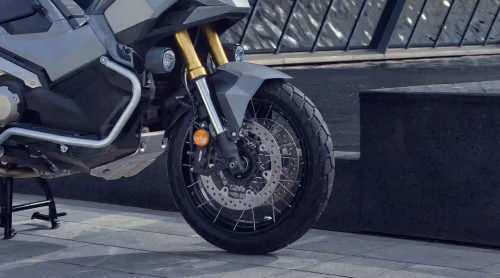 X-ADV Mecânica: Rodas e Pneus