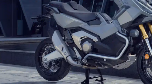 X-ADV Mecânica: Suspensão Traseira