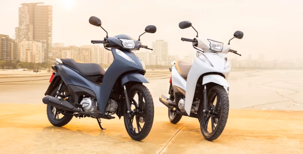 Honda Biz 125 detalhe traseiro