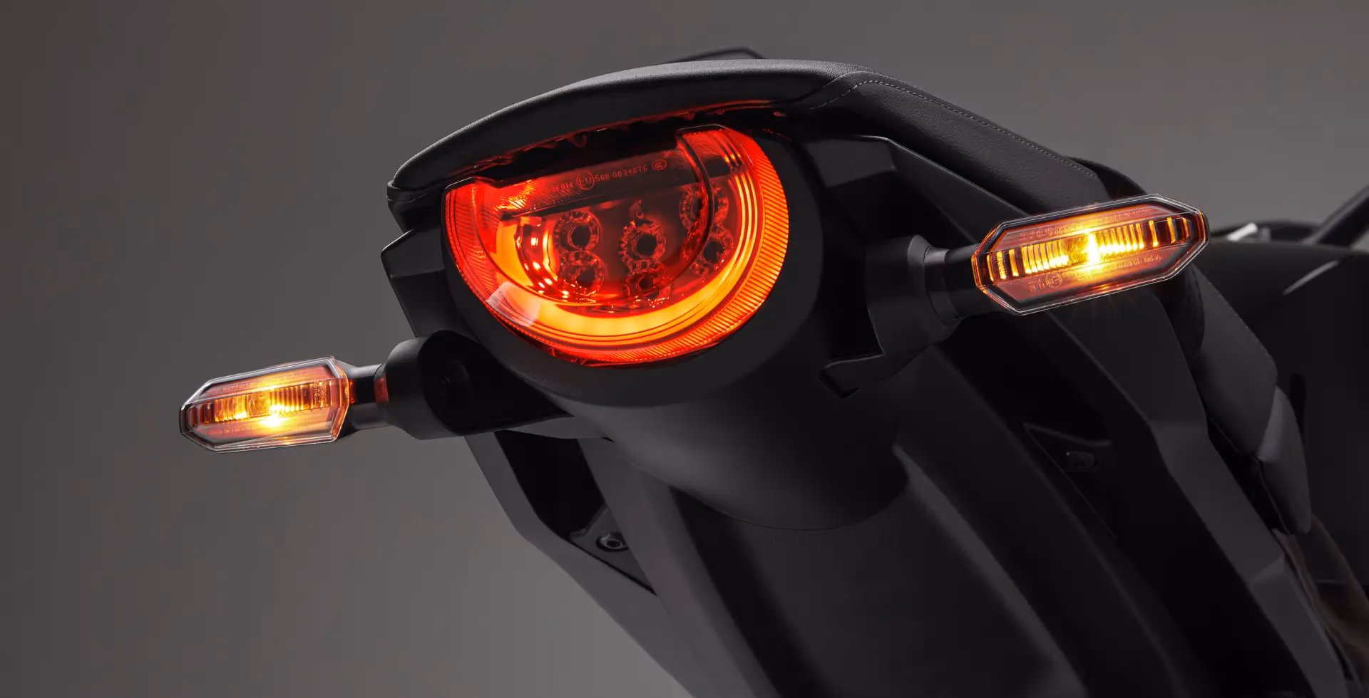 CB 1000R detalhe 5_0 - 3 de 10