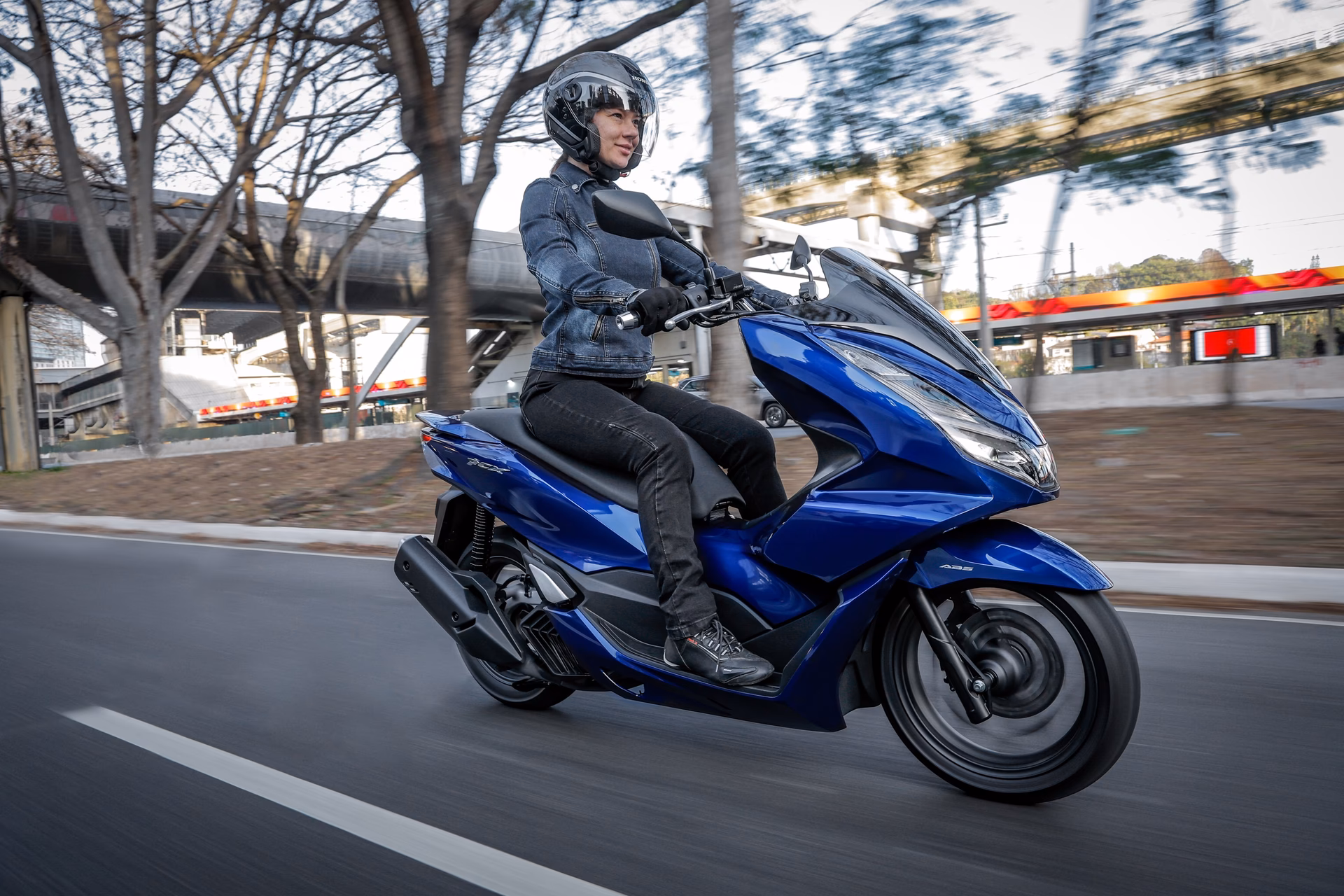 Honda PCX 2026 - Imagem 15 - 15 de 38