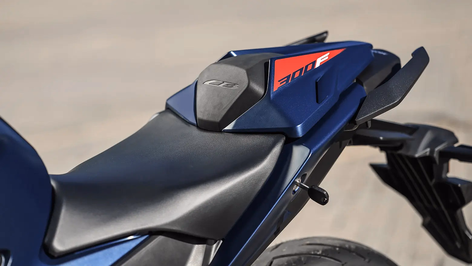 Honda Cb300f Twister 2027 Galeria 15 - 15 de 20